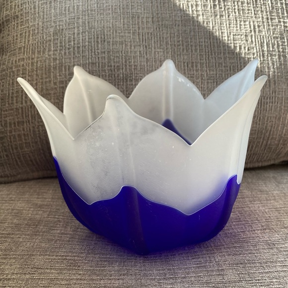 Partylite retired large cobalt & satin glass tulip